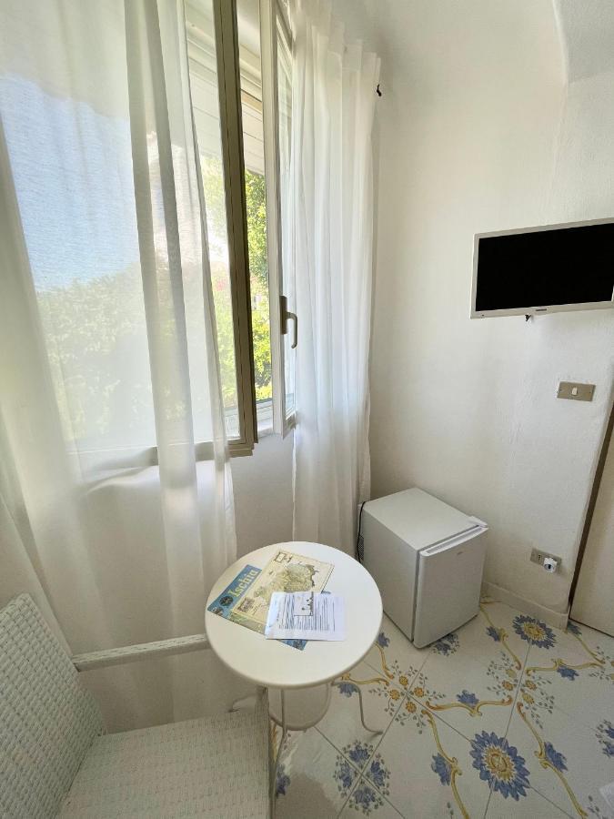 La Bicocca Di Annavi Bed & Breakfast Forio  Luaran gambar