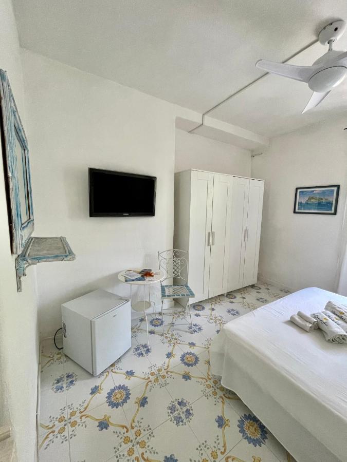 La Bicocca Di Annavi Bed & Breakfast Forio  Luaran gambar